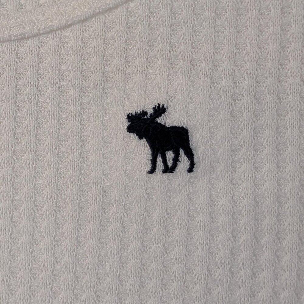 Abercrombie Kids Waffle Knit Tie Front Shirt Girls 9/10 White Long Sleeve Moose - Picture 2 of 7